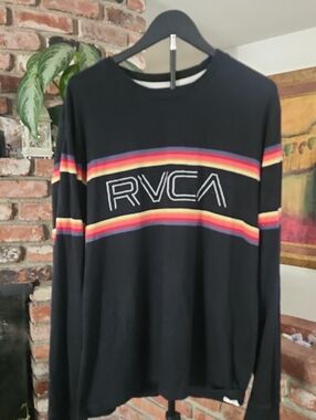 RVCA Black Long Sleeve Tee Rainbow Stripe Logo Skate Surf Streetwear XL